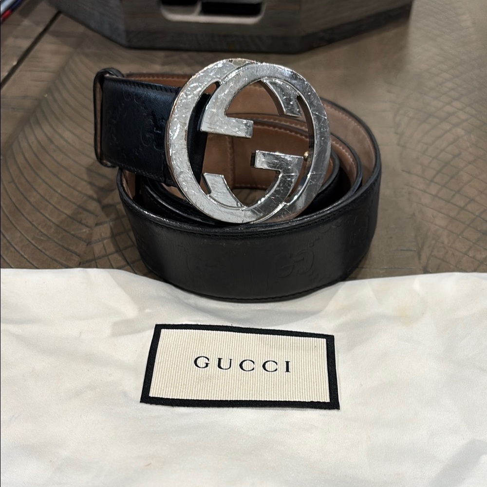 Gucci Black Leather Belt with Silver Buckle